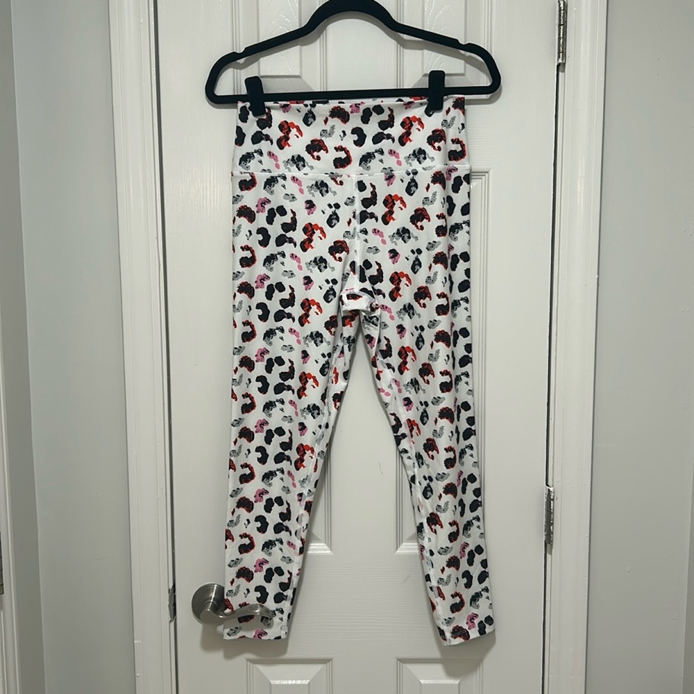 SAGE. Leopard workout leggings. Size L.
